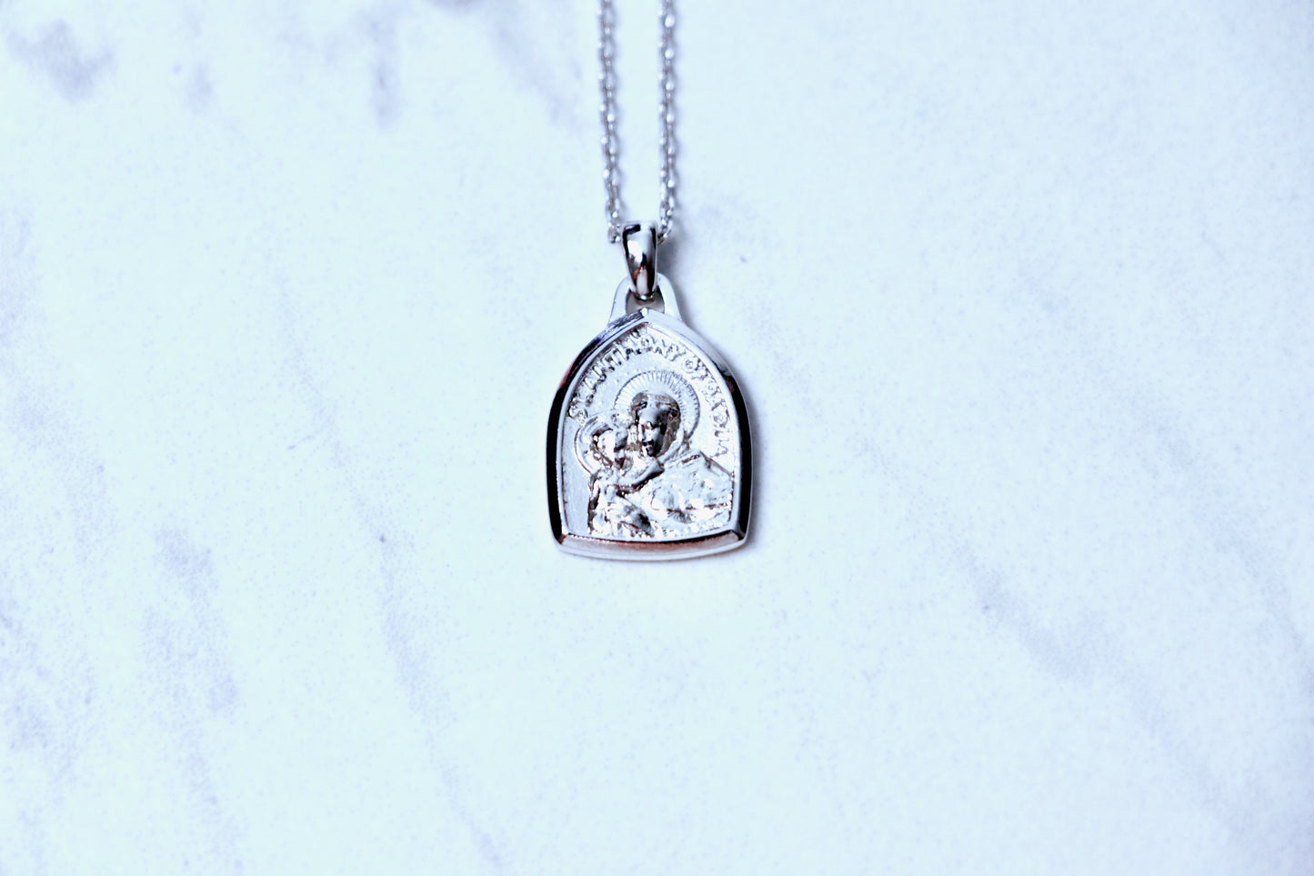 Saint Anthony Pendant Necklace, Wife Gift, Birthday Gift, Sister Gift, Bridesmaid Gift, Best Friend Gift, Religious Gift, Confirmation Gift, Communion Gift