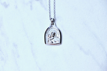 Saint Anthony Pendant Necklace, Wife Gift, Birthday Gift, Sister Gift, Bridesmaid Gift, Best Friend Gift, Religious Gift, Confirmation Gift, Communion Gift