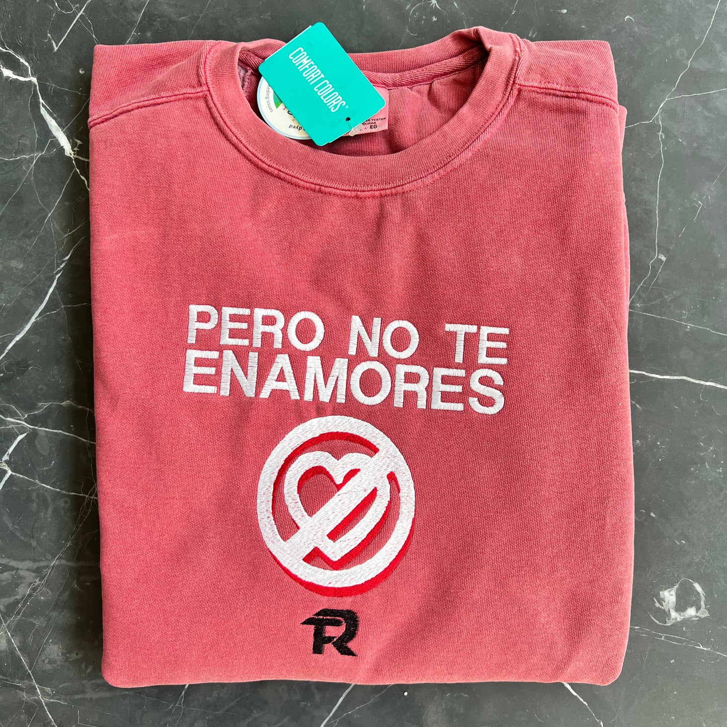 Pero No Te Enamores Crewneck